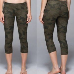 Lululemon Wonder Under Camo size 8